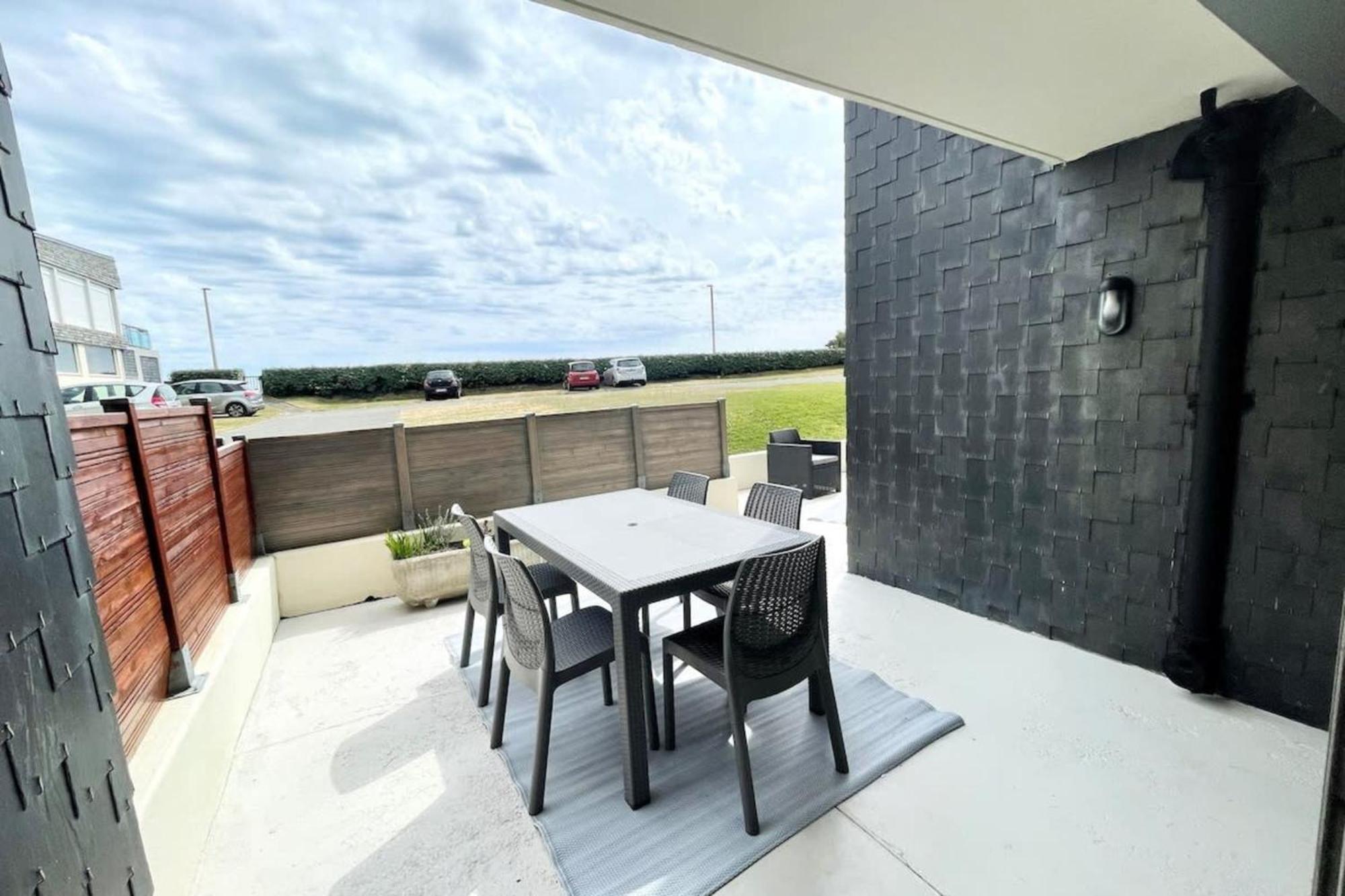 T3 Neuf Archi Cocooning Terrasse Face A La Mer Ploemeur Exterior photo